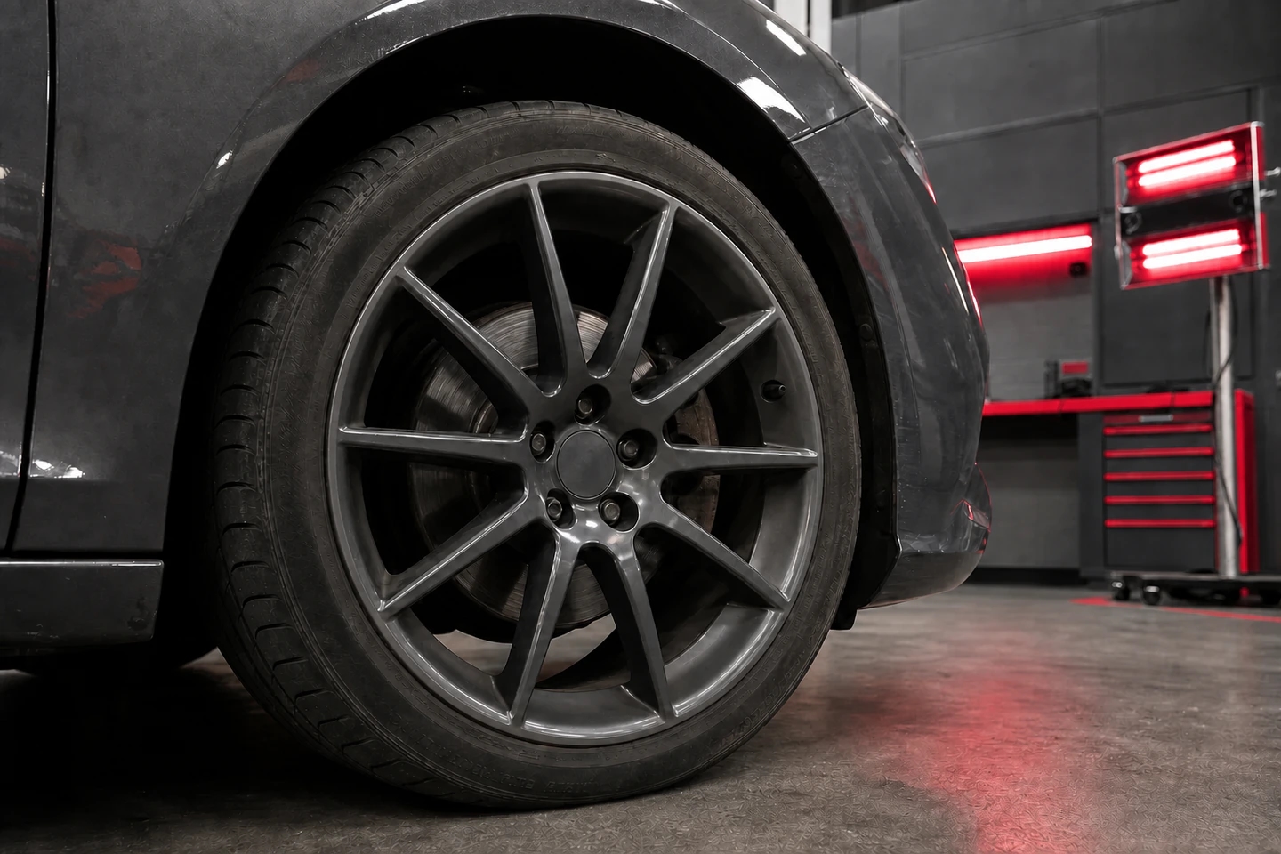 Alloy kerb-damage refurbishment after